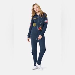 OnePiece Aviator Navy Jumpsuit NWT Small
Unisex
